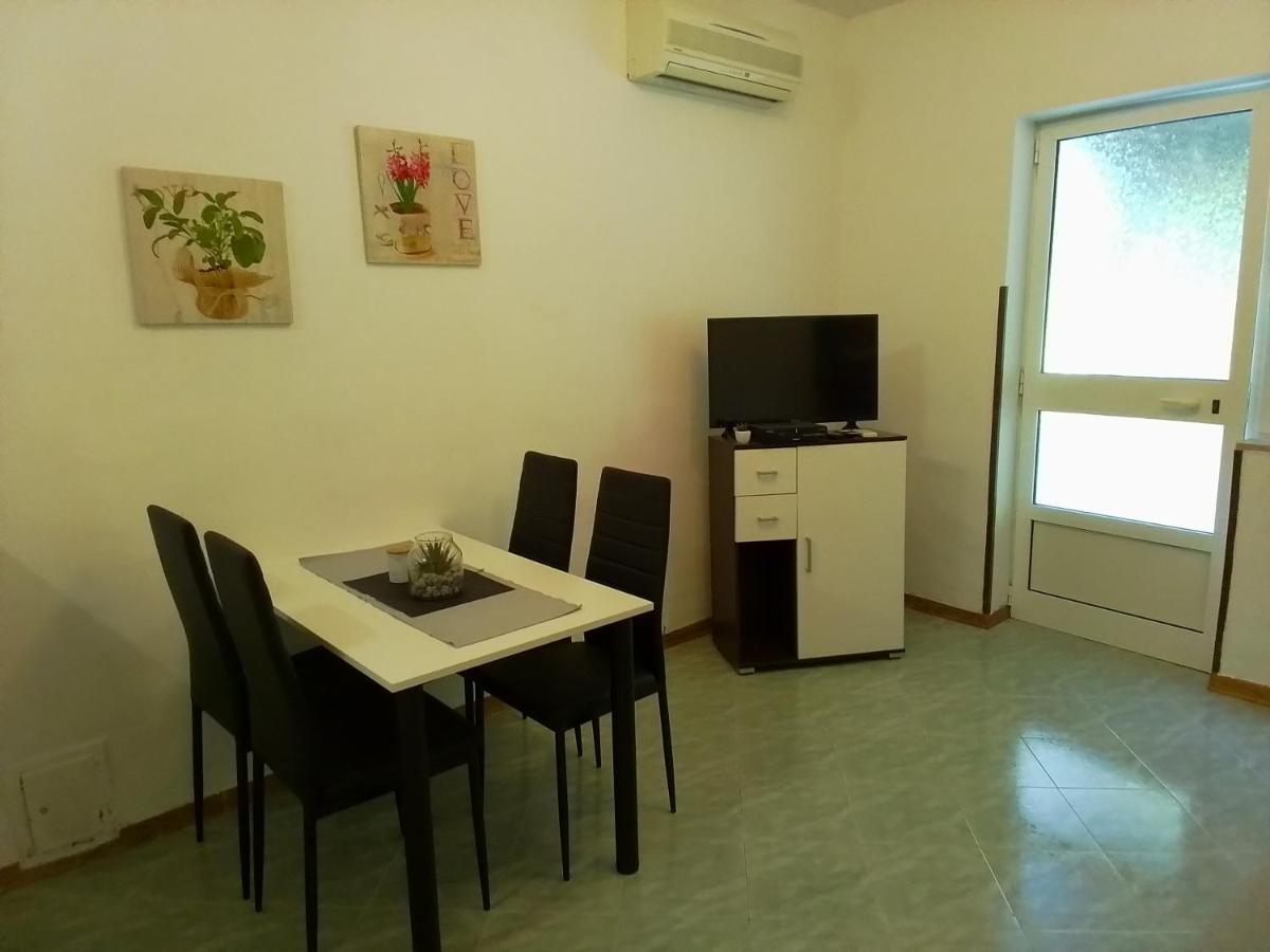 Apartman Leni Poreč Exteriör bild